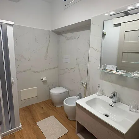 Apartmanhotel Teddy's Charme 4*